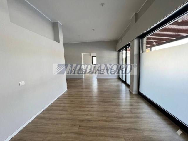Locale in vendita di 430 m²