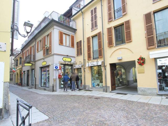 Locale in vendita di 47 m² in Piazza Astesano