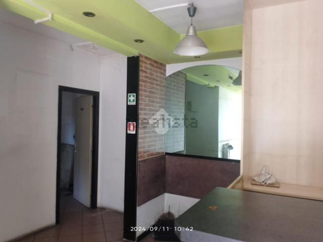 Locale in vendita di 47 m² in Via Giovanni Pacchioni, 138