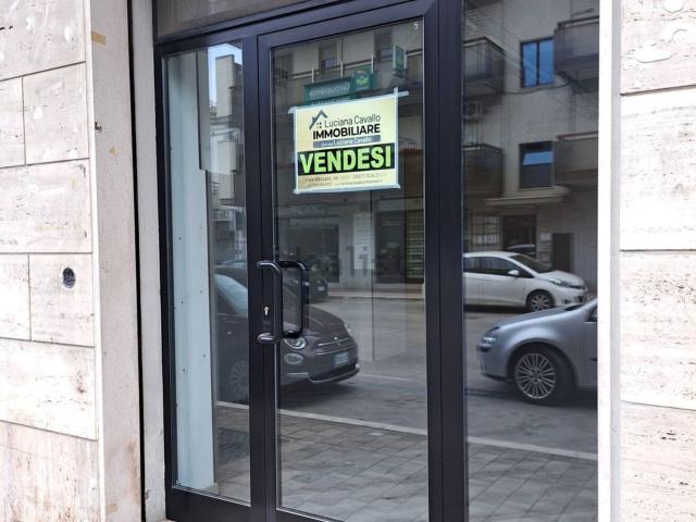 Locale in vendita di 47 m² in Viale Abruzzo, 57