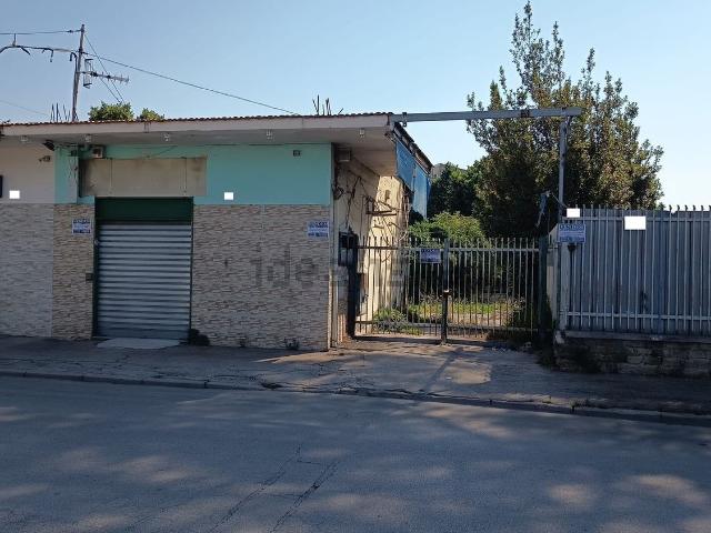 Locale in vendita di 440 m² in Via Venezia Giulia