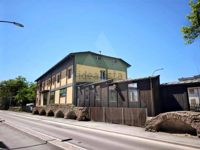 Locale in vendita di 444 m²