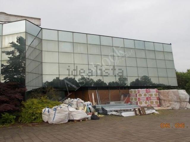 Locale in vendita di 449 m² in Via degli Orti