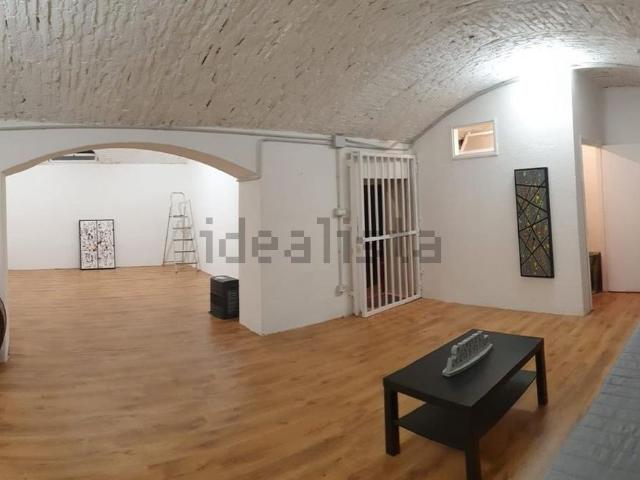 Locale in vendita di 61 m² in Via Varaita, 9