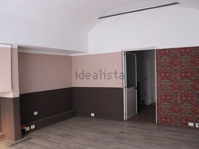 Locale in vendita di 44 m² in Via Vincenzo Gioberti, 22