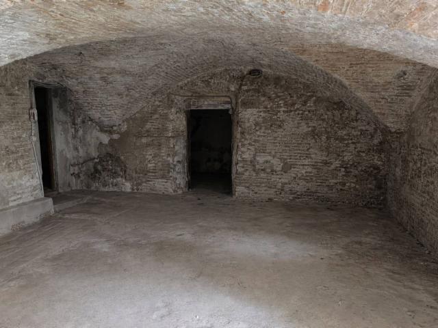 Locale in vendita di 44 m² in Via Corte dei Baroni
