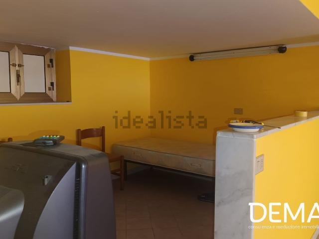 Locale in vendita di 44 m² in Via Gaetano Oliva, 13