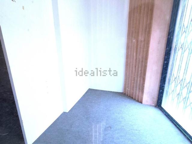 Locale in vendita di 44 m² in Via Raffaello