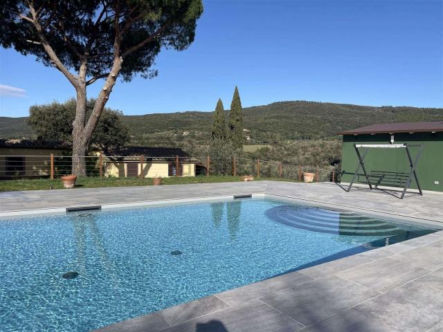 Locale in vendita di 450 m²