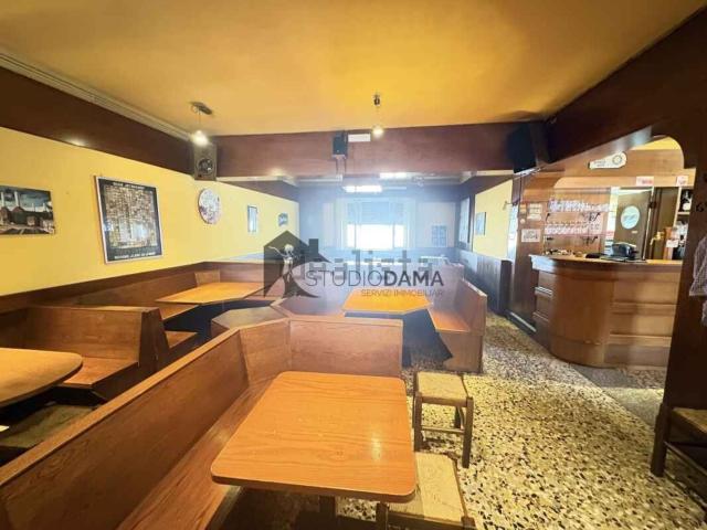 Locale in vendita di 450 m²