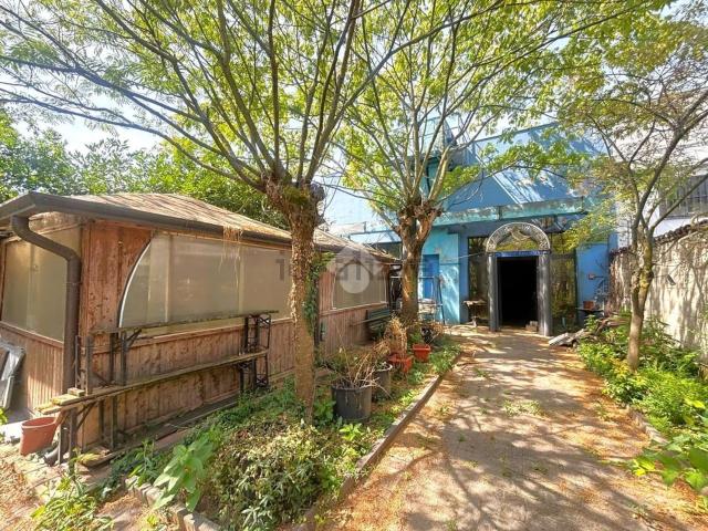 Locale in vendita di 450 m² in Via Valsesia, 20