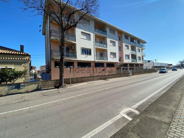 Locale in vendita di 455 m² in Via Adriatica Nord, 56