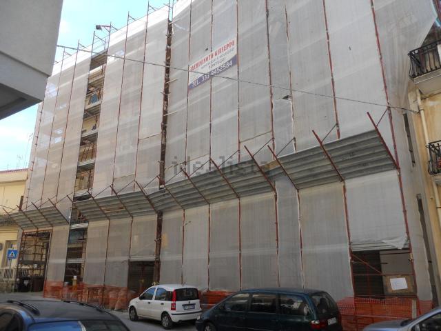 Locale in vendita di 455 m² in Strada Giarratana, 158