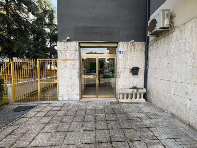 Locale in vendita di 45 m² in Via Tevere