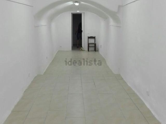 Locale in vendita di 45 m² in Via Arnaldo Terzi, 1