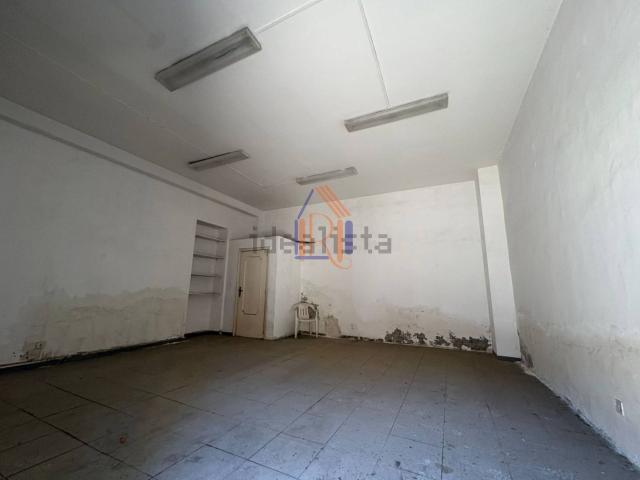 Locale in vendita di 45 m² in Via della Chiesa, 100