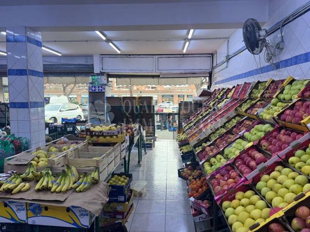 Locale in vendita di 45 m² in Via Ermanno Wolf Ferrari, 208