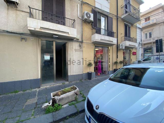 Locale in vendita di 45 m² in Via Ettore Lombardo Pellegrino