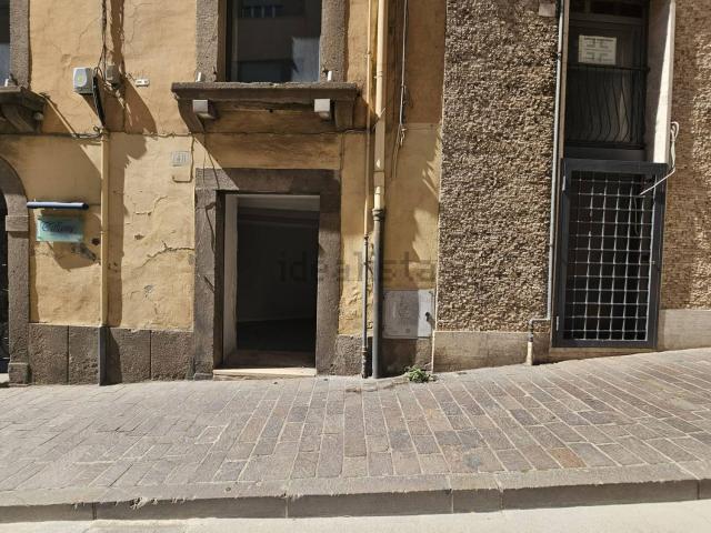 Locale in vendita di 45 m² in Via Giacomo Matteotti, 48