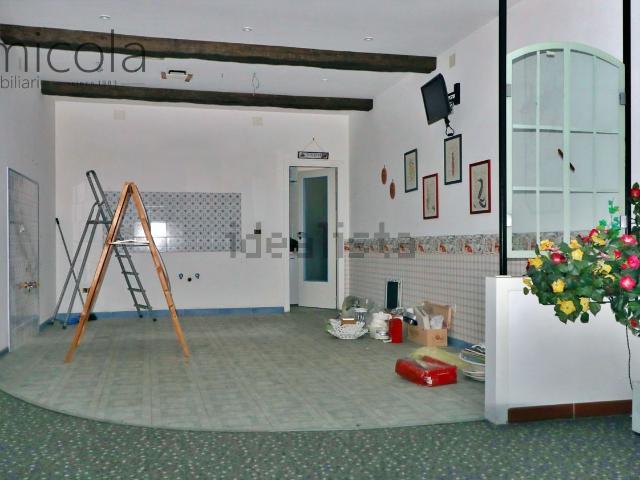 Locale in vendita di 45 m² in Via Martiri D&apos Africa