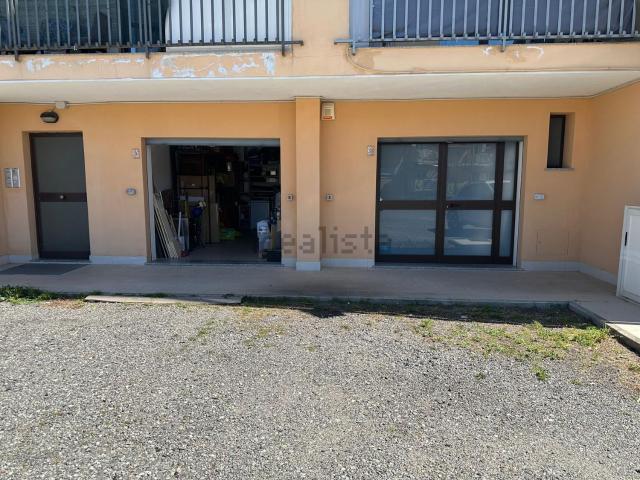 Locale in vendita di 45 m² in Via Nino Gemelli, 36