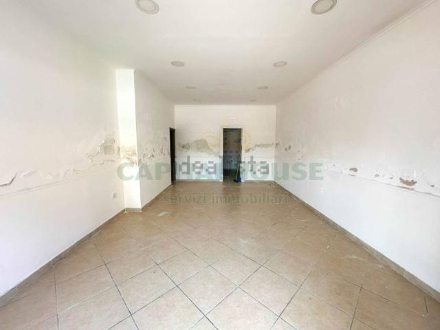 Locale in vendita di 45 m² in Via Riviera Casilina