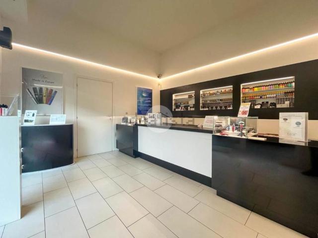 Locale in vendita di 45 m² in Via Solferino