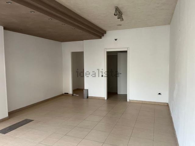 Locale in vendita di 45 m² in Viale Arcella, 23