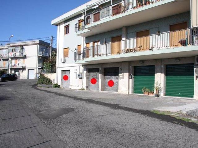 Locale in vendita di 460 m² in Via Giorgio de Chirico