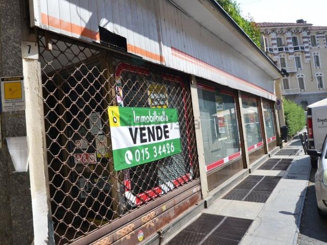 Locale in vendita di 460 m² in Via marconi, 7