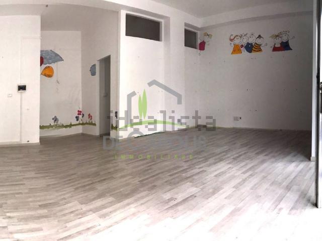 Locale in vendita di 46 m² in Via Firenze