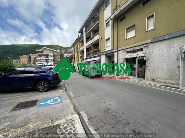 Locale in vendita di 56 m² in Via San Stefano, 1