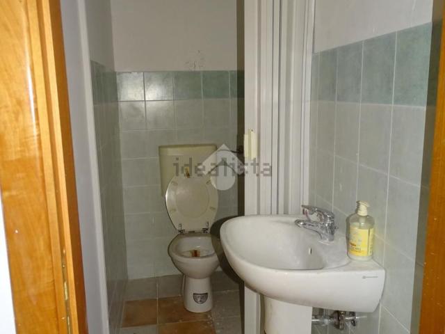 Locale in vendita di 46 m²