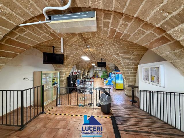 Locale in vendita di 470 m² in Via Fiume