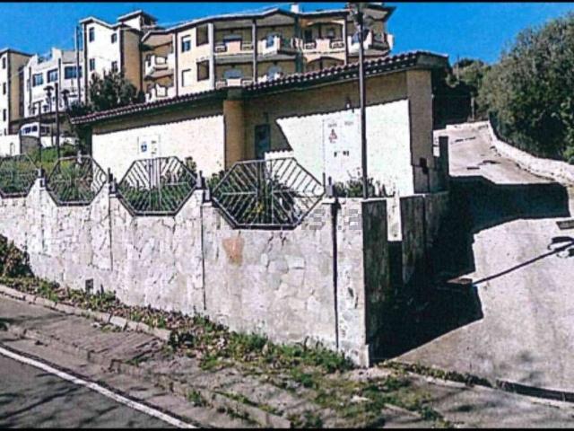 Locale in vendita di 473 m² in Via Regina Margherita