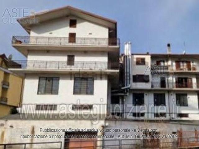 Locale in vendita di 478 m² in Via degli Alpini, 108