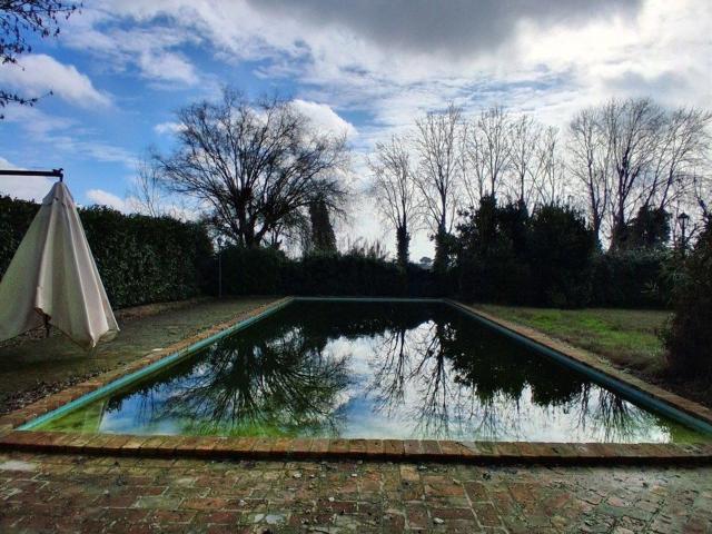 Locale in vendita di 480 m²