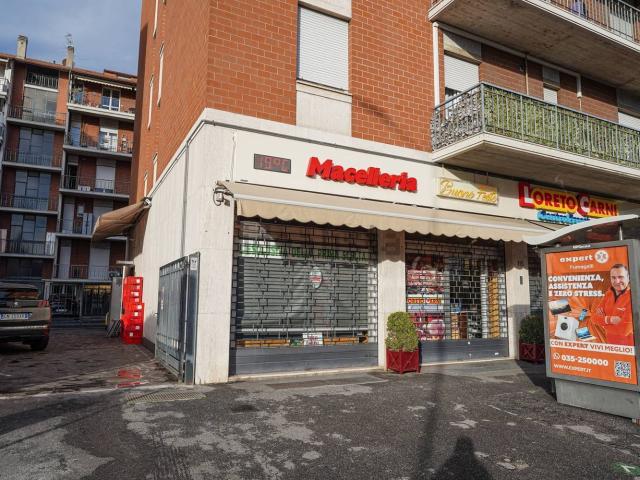 Locale in vendita di 480 m² in Via Broseta, 113