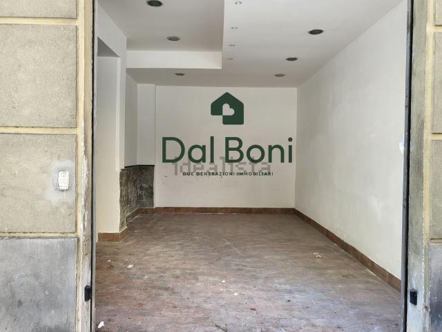 Locale in vendita di 48 m² in Corso Luigi Andrea Martinetti, 48