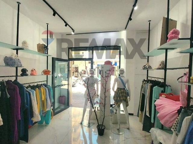 Locale in vendita di 48 m² in Via Trento, 101