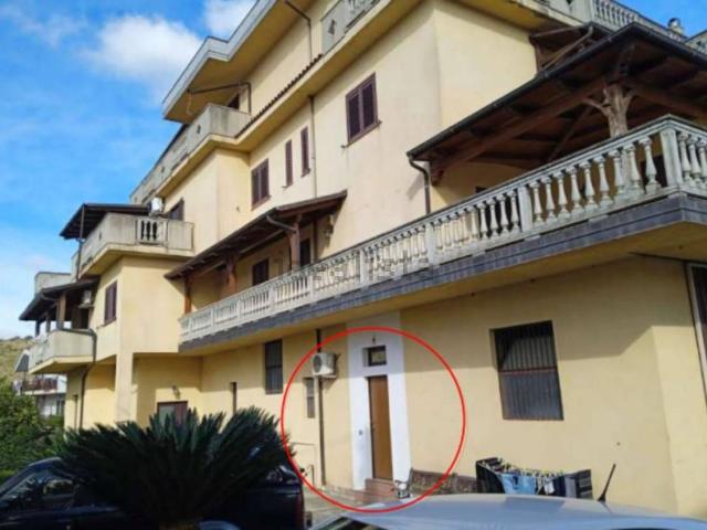 Locale in vendita di 48 m² in Via Umberto Boccioni