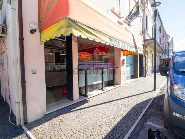 Locale in vendita di 48 m² in Via Vittorio Emanuele II, 66
