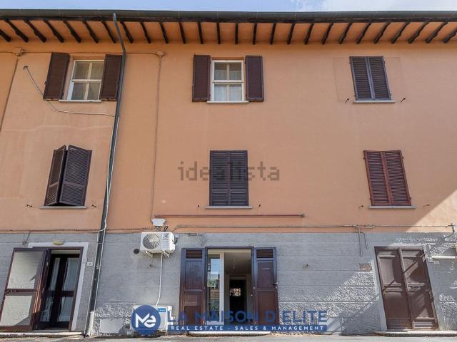 Locale in vendita di 48 m² in Via Aramo Marri, 13