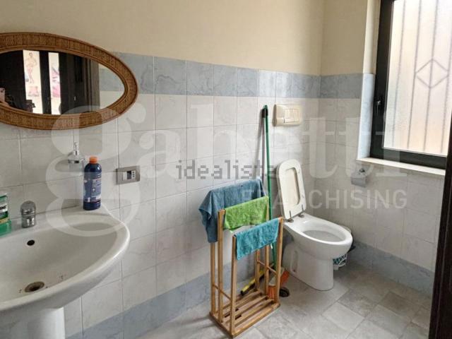 Locale in vendita di 48 m² in Via Santa Lucia, 15