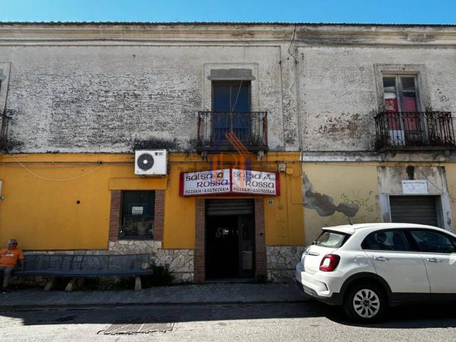 Locale in vendita di 48 m² in Via Santa Maria, 99