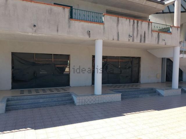 Locale in vendita di 490 m²