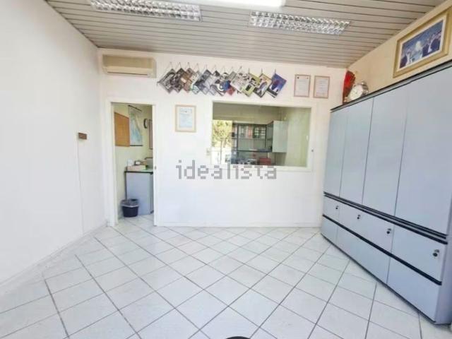 Locale in vendita di 49 m² in Piazzale San Savino, 3
