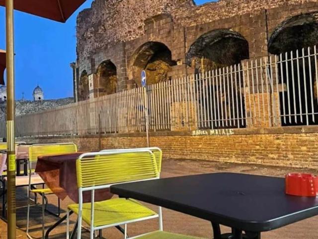 Locale in vendita di 49 m² in Via Teatro Greco, 42