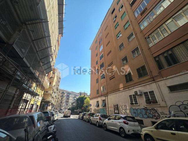 Locale in vendita di 49 m² in Via Antonio Solario