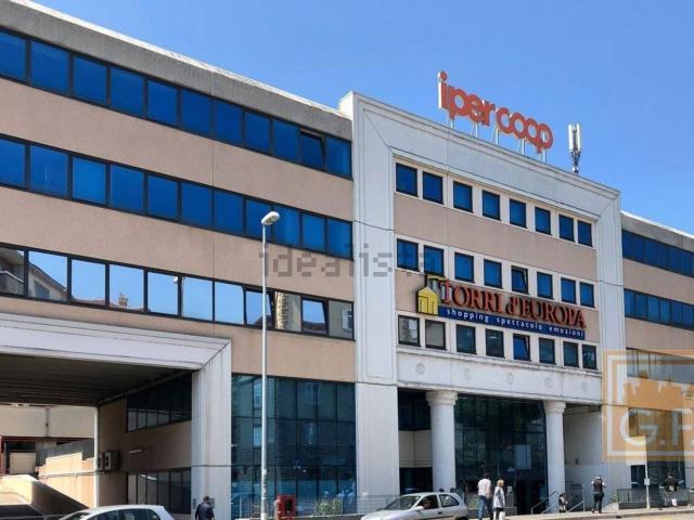 Locale in vendita di 49 m² in Via Italo Svevo, 14